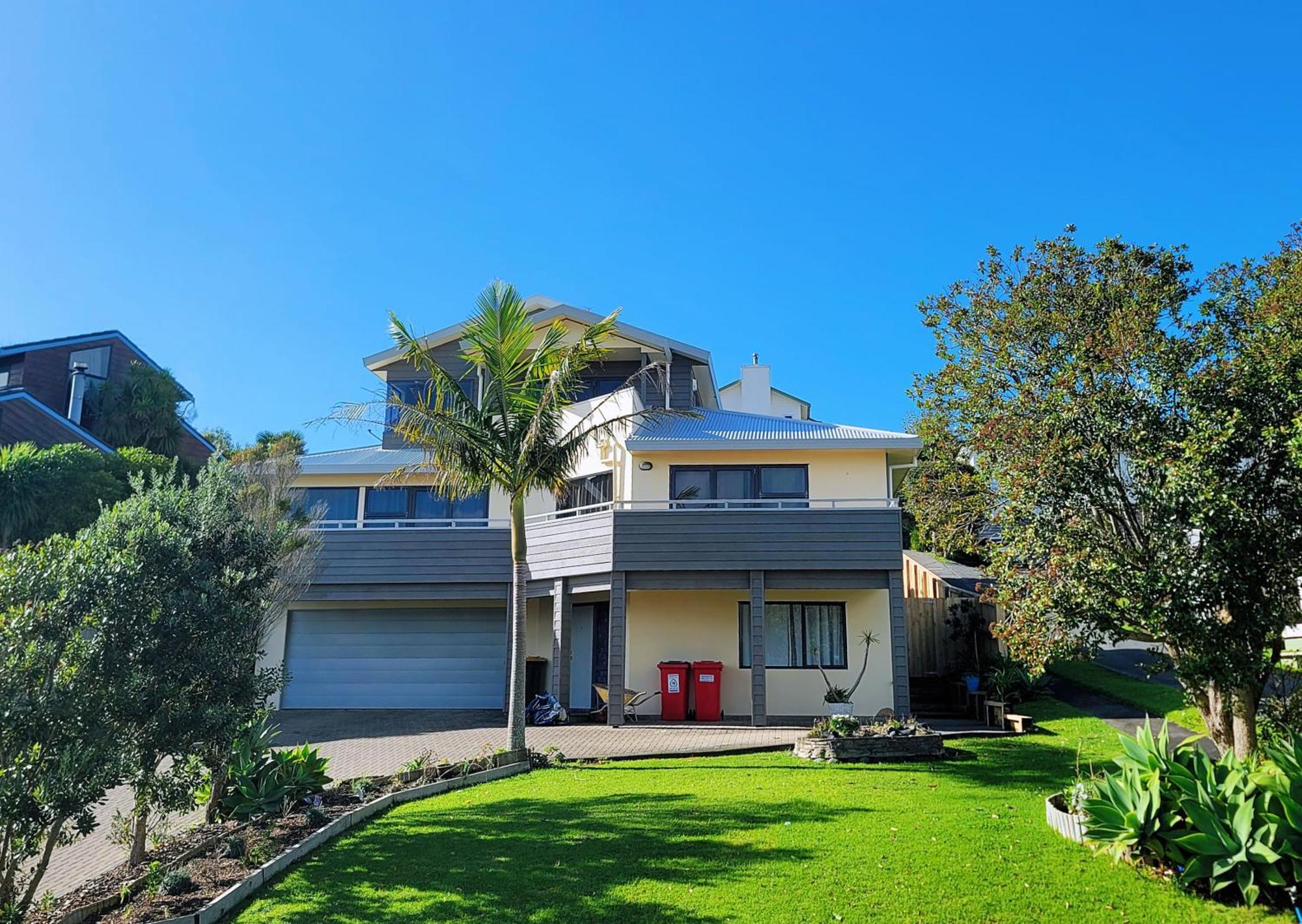 Sea View 5 Bedroom Holiday House Whangaparaoa Exterior photo