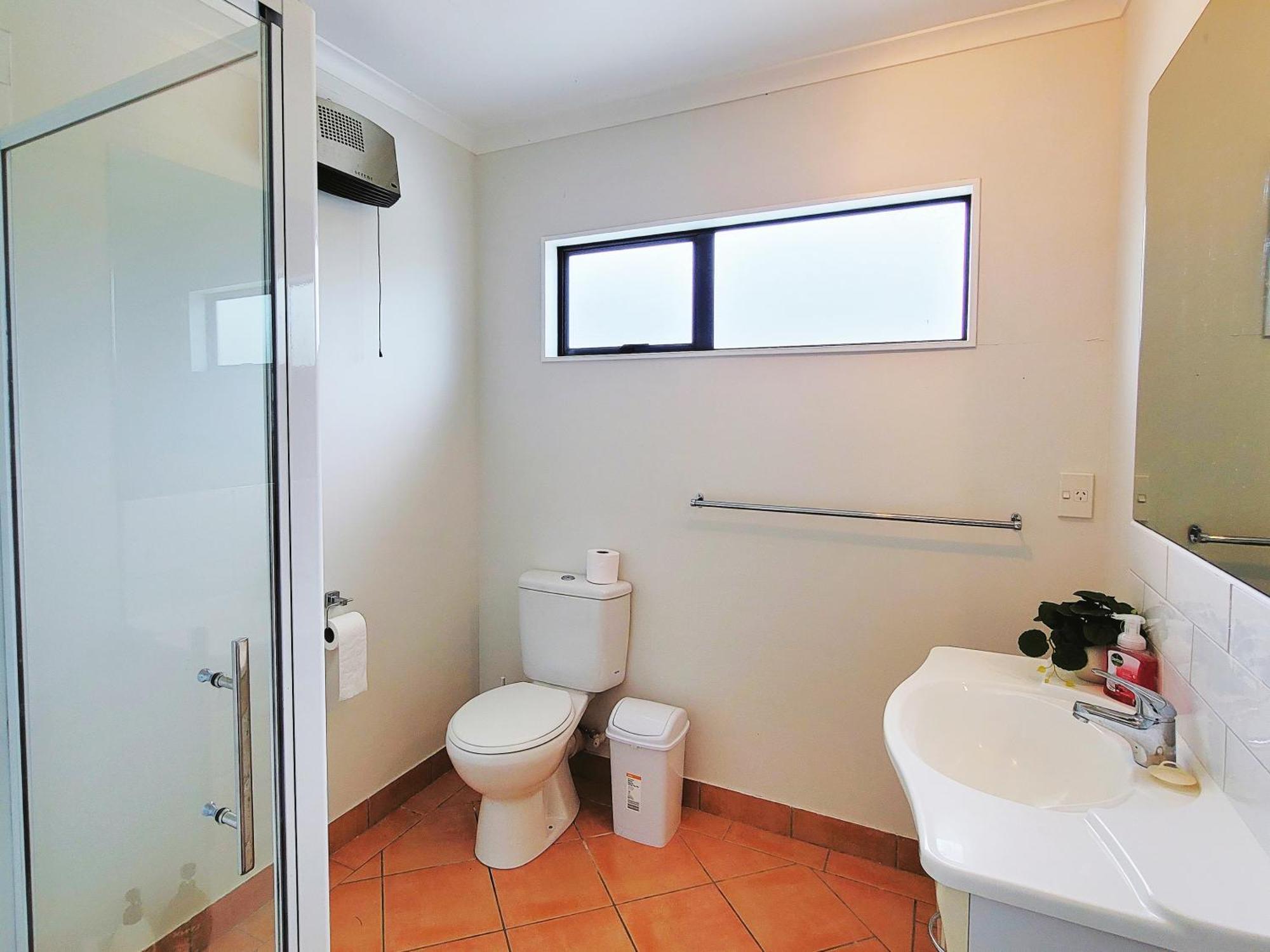Sea View 5 Bedroom Holiday House Whangaparaoa Exterior photo